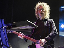 Умер гитарист и клавишник The Cure Перри Бэмоунт