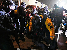 После убийства женщины еще два человека ранены в ходе рейдов против мигрантов