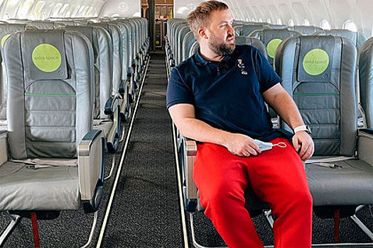 Один из богатейших блогеров России выкупил самолет целиком