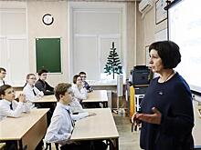 Губернские депутаты продолжают вести уроки законотворчества для самарских школьников