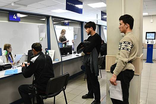 В России захотели запретить мигрантам оформляться в качестве самозанятых