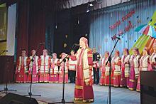 Хор «Легенда» выступил для москвичей накануне Дня народного единства
