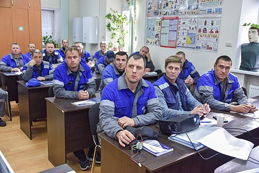 Слесари «Газпром газораспределение Киров» повысили свои знания о новых моделях газового оборудовании