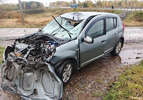 Водитель «Рено» пострадала в ДТП с грузовой «Газелью» в Юрьянском районе