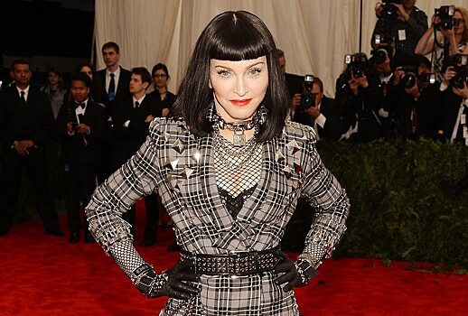 Мадонна, Пугачева и другие звезды, которые стараются выглядеть моложе своих лет