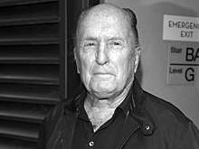 Американский актер и режиссер Роберт Дюваль умер в возрасте 95 лет