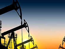 Цена на нефть падает, а российские нефтяники богатеют: как это происходит?