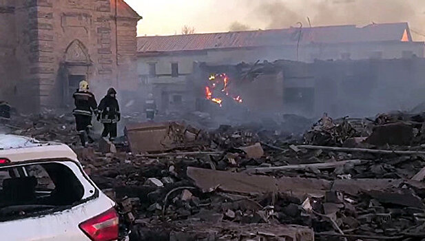 СК завел дело после взрыва на заводе под Петербургом