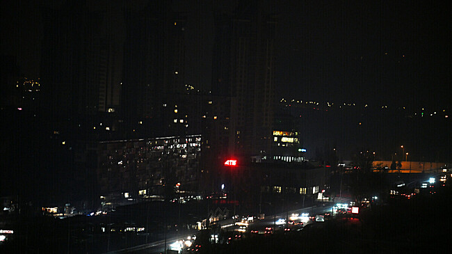 «А вы там как, мерзнете?»: отопление в Киеве будут восстанавливать повар и продавец магазина из Словакии