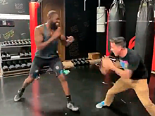 Звезда «Чудаков» поборолся с лучшим бойцом UFC