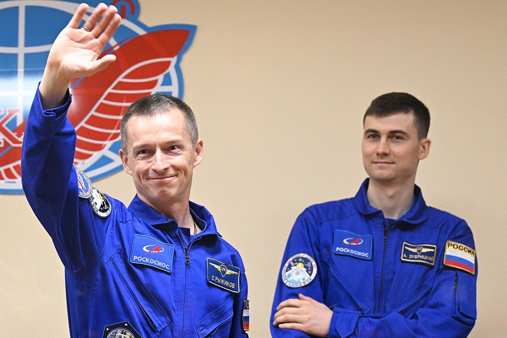 Космонавты Рыжиков и Зубрицкий второй раз за месяц вышли в открытый космос