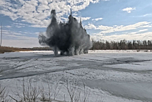 Специалисты инженерно-саперного подразделения РВСН завершили работу по разрушению льда на реке Чумыш для защиты Алтайского края от паводка