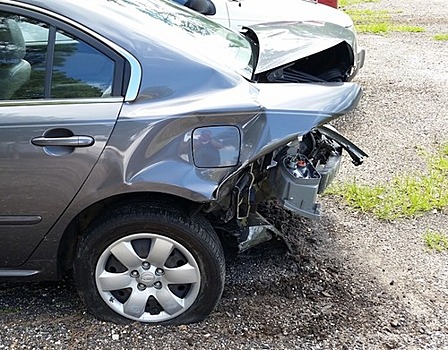 Маршрутное такси протаранило девять машин в Санкт-Петербурге