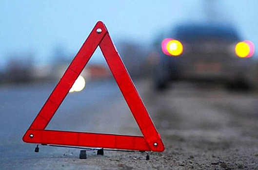В Севастополе легковушка врезалась в полицейский автомобиль