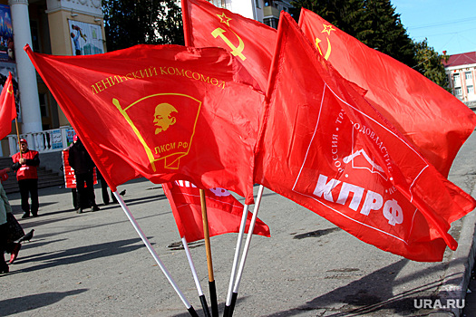 Источник: бунтующим коммунистам в ХМАО грозит исключение из КПРФ