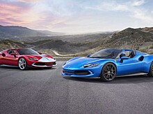 Фото: Ferrari показала 830-сильный гибрид со складной крышей