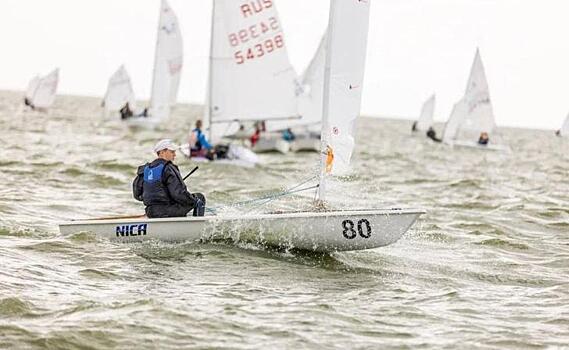 Курянки достойно выступили на соревнованиях «Осенние паруса Таганрога»