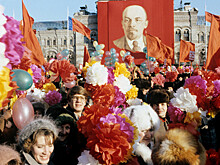 День Октябрьской революции: что мы праздновали раньше и что отмечаем сейчас