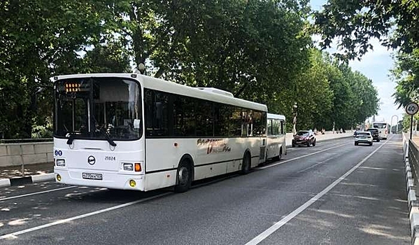 Четыре человека пострадали в Сочи в ДТП автобуса и маршрутки