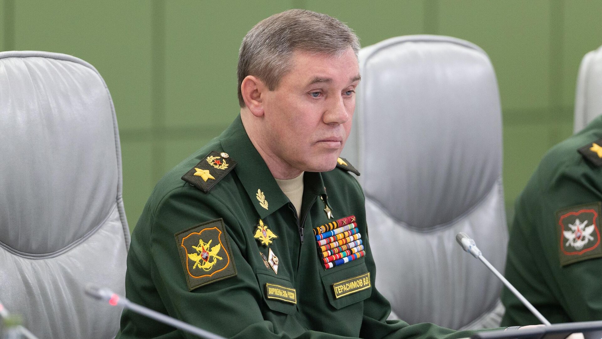 Герасимов подвёл итоги весенне-летней кампании в зоне СВО и уточнил задачи