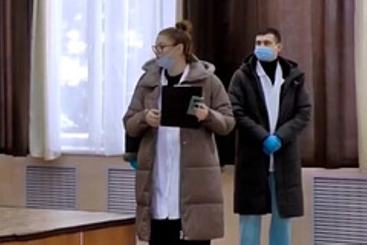 В Новосибирской области "психиатрическая бригада" пыталась госпитализировать депутата прямо с заседания