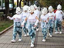 На Чистопрудном бульваре были замечены люди-рыбы