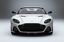 Водитель на элитном спорткаре Aston Martin устроил гонки и ДТП в Москве