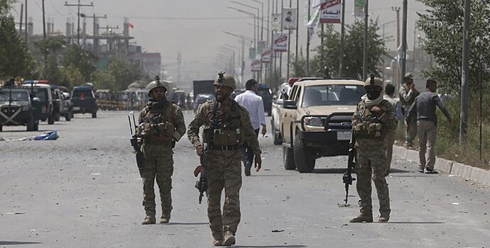 При взрыве в Кабуле погибли 14 человек, сообщили СМИ
