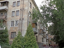 Жители Центрального района Волгограда требуют улучшить уборку в своем дворе