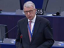 Фракция Европарламента захотела исключить из рядов посещавшего Россию депутата