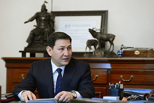 Дело Текебаева — в Жогорку Кенеше заслушают генпрокурора и главу ГКНБ