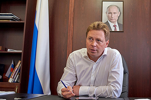 Глава Севастополя пожаловался на лезущего в его дом прокурора