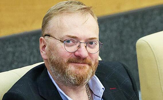 Депутат Милонов раскритиковал комика Сабурова за попытку усидеть на двух стульях