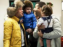 Вспоминаем все части новогоднего фильма «Ёлки»: какая картина стала самой кассовой, а какая провалилась в прокате