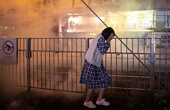 13-летнюю китаянку подозревают в сожжении флага КНР