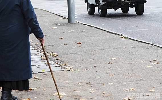 В Курской области неизвестный сбил 83-летнюю женщину и скрылся