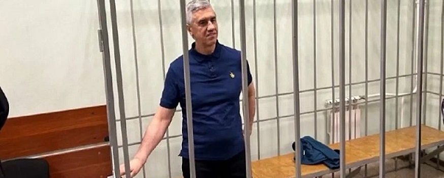 На имущество Анатолия Быкова по третьему уголовному делу наложен арест