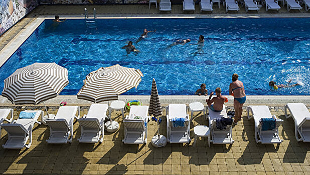 Крымские отели пожаловались на booking.com