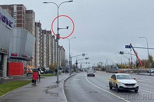 Комплекс фотовидеофиксации нарушений для выделенной полосы установили на ул. Новокрюковской