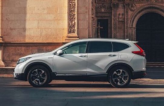 Honda показала новый гибрид CR-V до дебюта в Париже