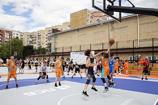 На Ставрополье открылся первый центр уличного баскетбола в рамках проекта "ПСБ - Детям"