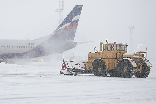 В аэропорту Краснодара из-за снегопада задержали 19 авиарейсов