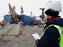 Профицит торгового баланса России вырос на 23%