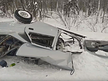 Молодая женщина погибла в разорванном на куски автомобиле в Тюменской области