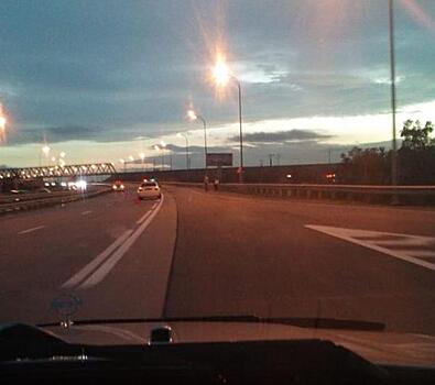 Во Владивостоке пьяная девушка попала под колеса автомобиля