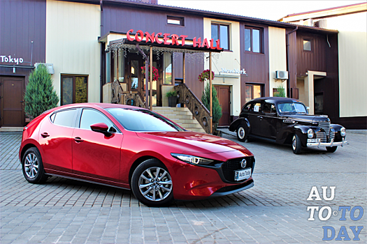 Тест-драйв хэтчбека Mazda 3: Дизайн начинает и выигрывает