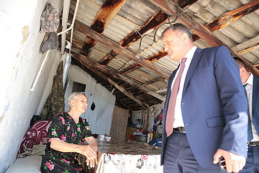 Президент Южной Осетии пообещал помочь нуждающейся семье