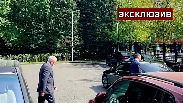 Глава МВД Колокольцев пришел проститься с Володарским