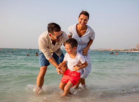 Фэмили-баттл «Семейные каникулы в Абу-Даби: дети против родителей»