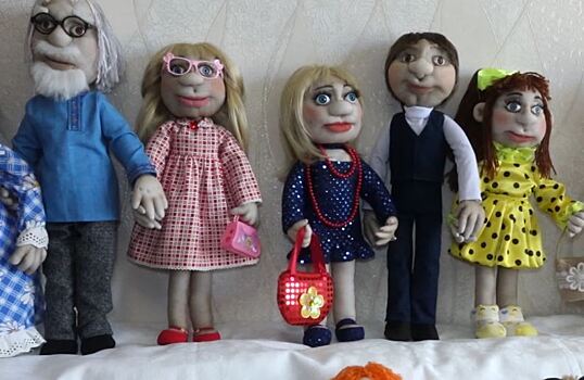 В Ялуторовске живет кукольных дел мастерица